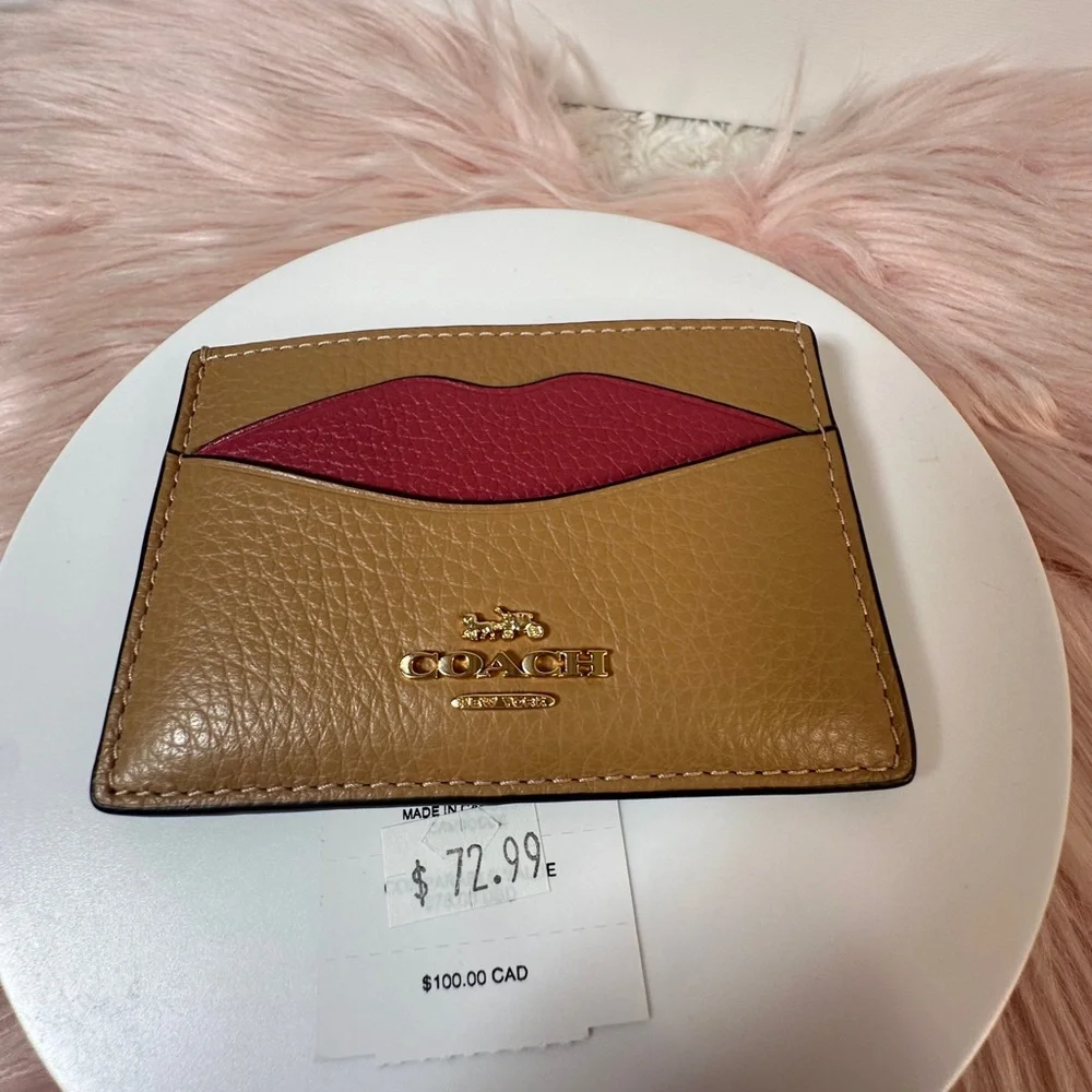 Coach Slim Id Lip Card Case With Lip Print, Gold Latte Multi, NWT - Picture 3 of 3